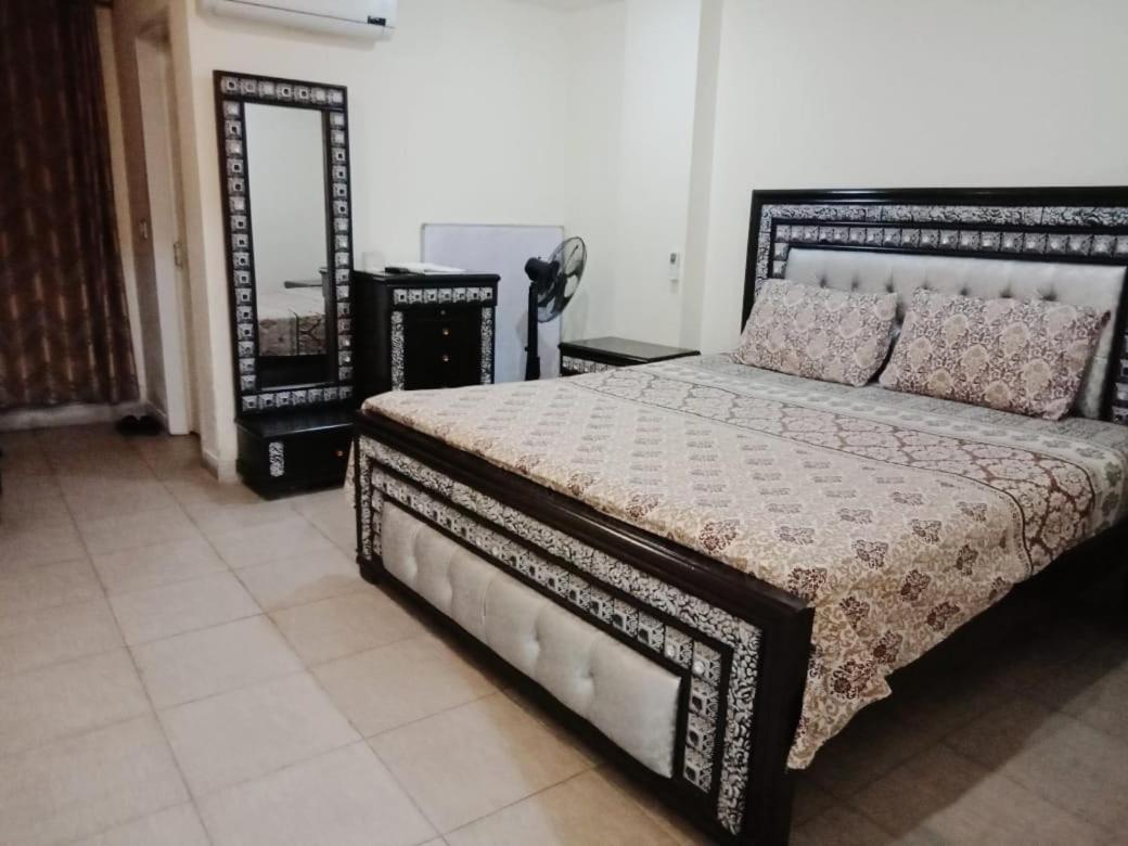 Hs Global Apartments Rawalpindi Eksteriør bilde